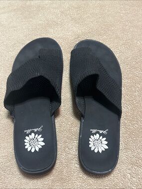 Yellow Box Women's Feeza Black Knit Slide Sandals